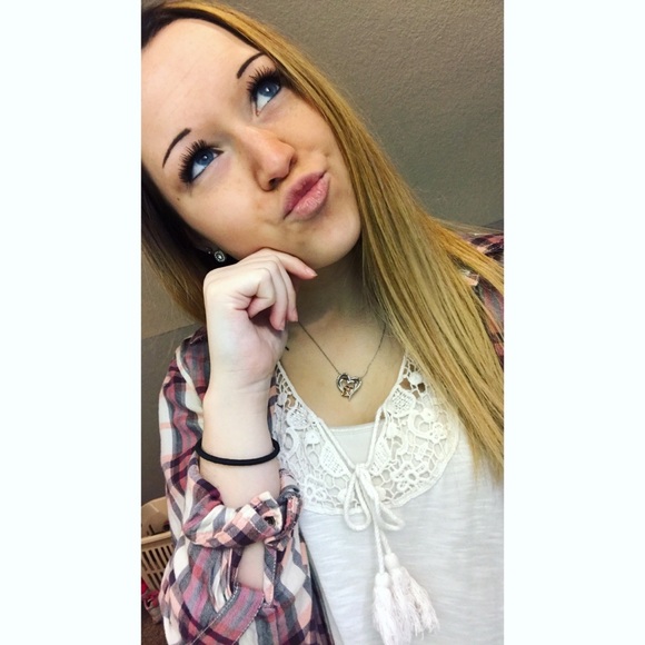 Meet the Posher Other - Meet your Posher, Grace